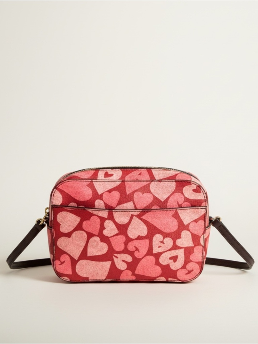 Coach Heart Print Crossbody Camera Bag Pink Red Valentine Style Gold Hardware - Picture 2 of 9